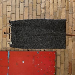 NWOT Club Monaco knitted skirt, size M, grey